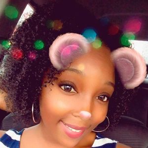 Meet your Posher, Shamika